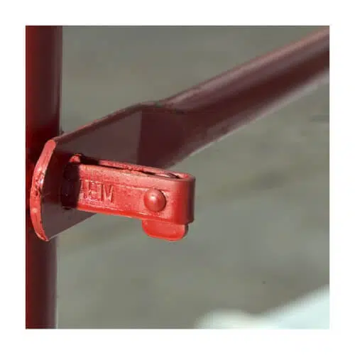 Immagine di un attacco a perni di seconda generazione, utilizzato come accessorio per ponteggi.