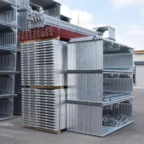 Immagine di un ponteggio in alluminio, ideale per una varietà di progetti di costruzione e ristrutturazione.